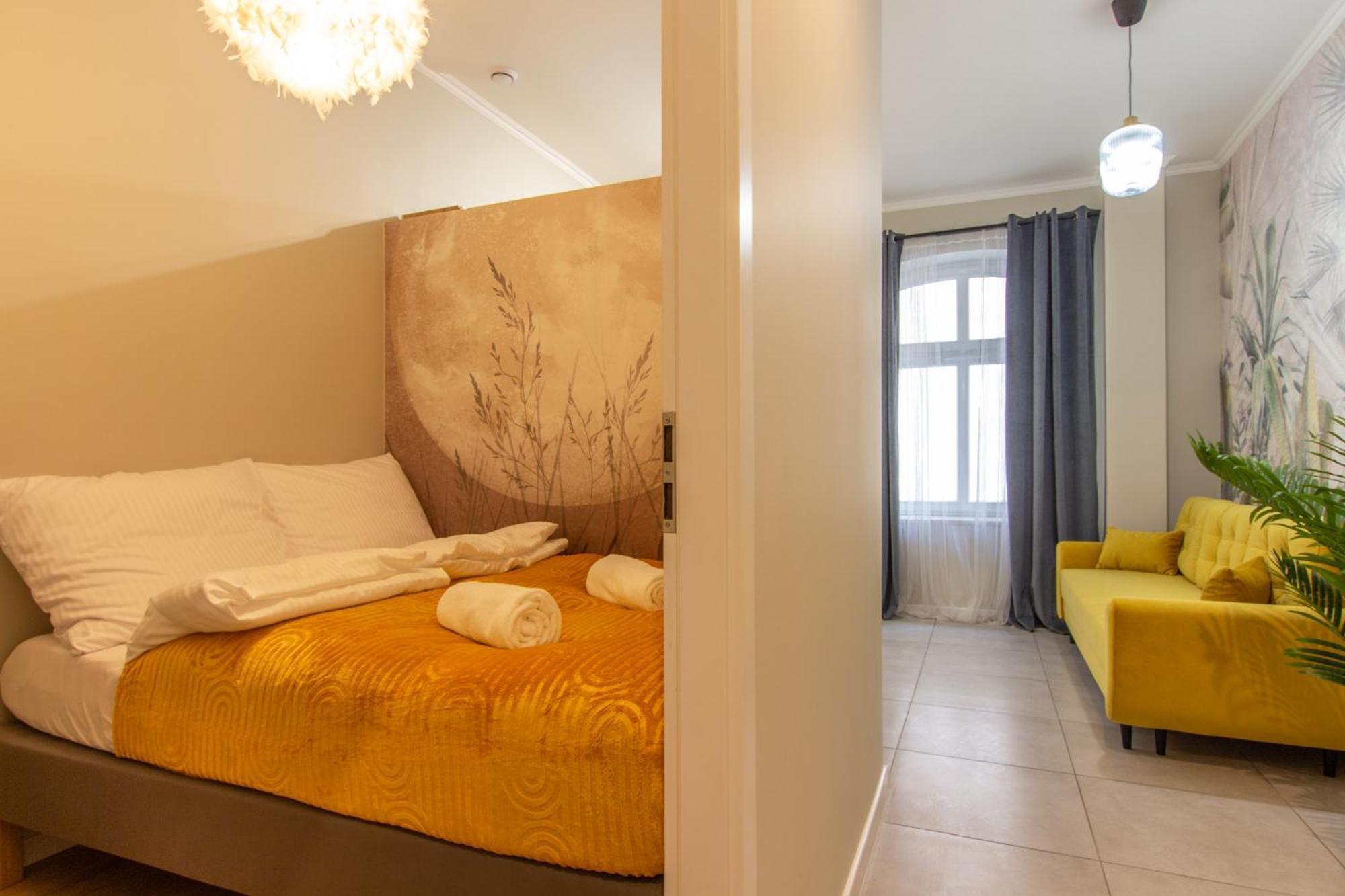 Chill Apartments Central Station Katowice Buitenkant foto